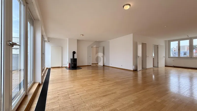 SOFORT BEZUGSFREI IN ERSTKLASSIGER LAGE — photo 1